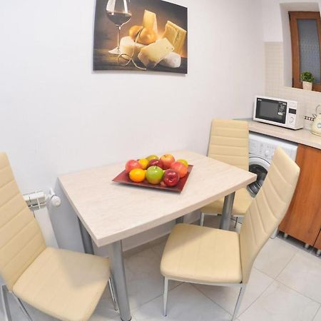 Spacious And Modern Apartment Close To Old City Bukarest Eksteriør billede